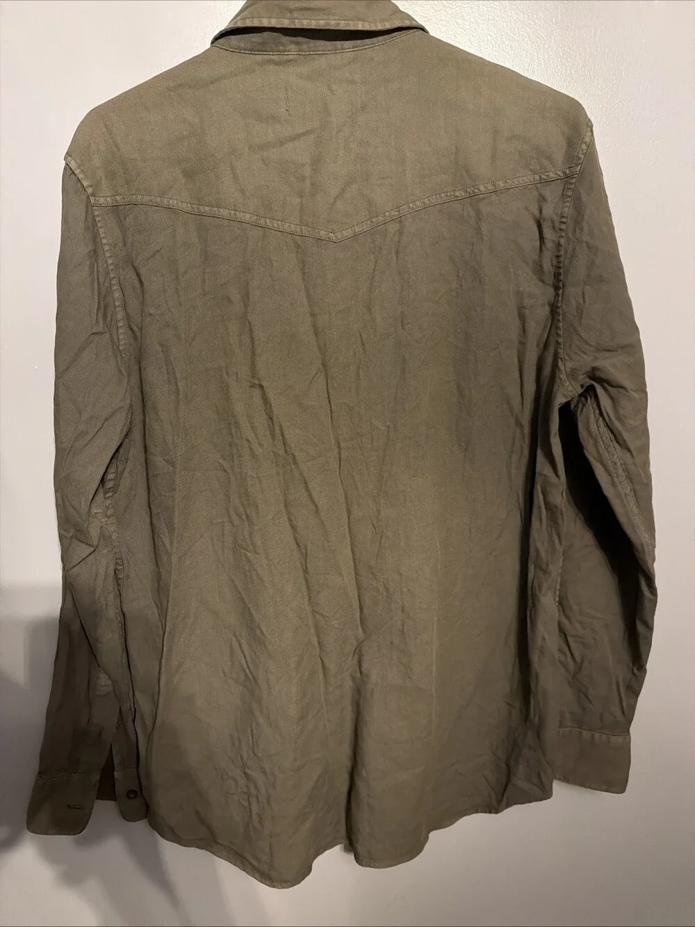 Buck Mason Men’s Medium Drab Draped Twill Two Pocket Shirt